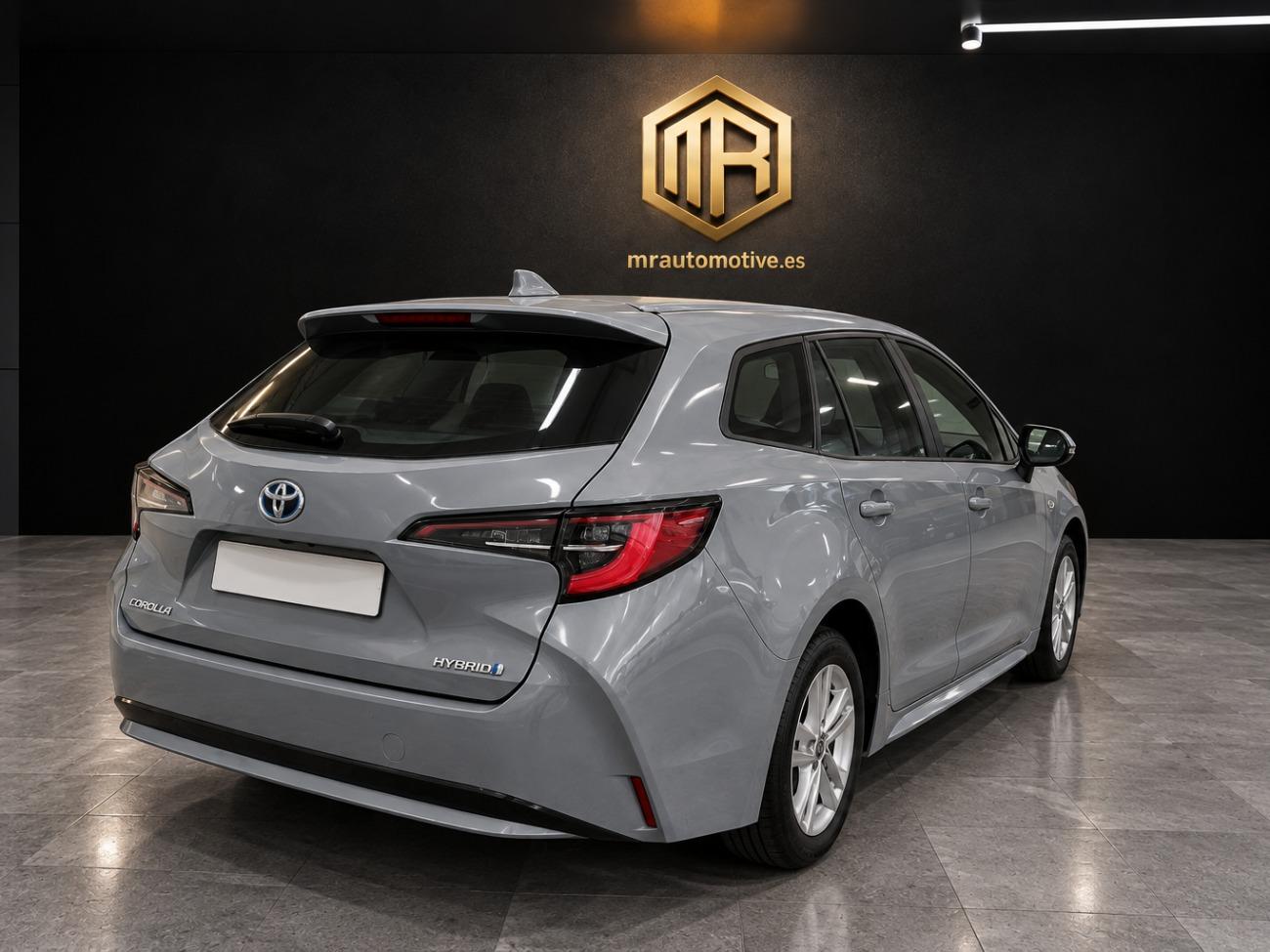 2023 Toyota Corolla Corolla 1.8 125H BUSINESS E-CVT TOU SPORT coche de segunda mano